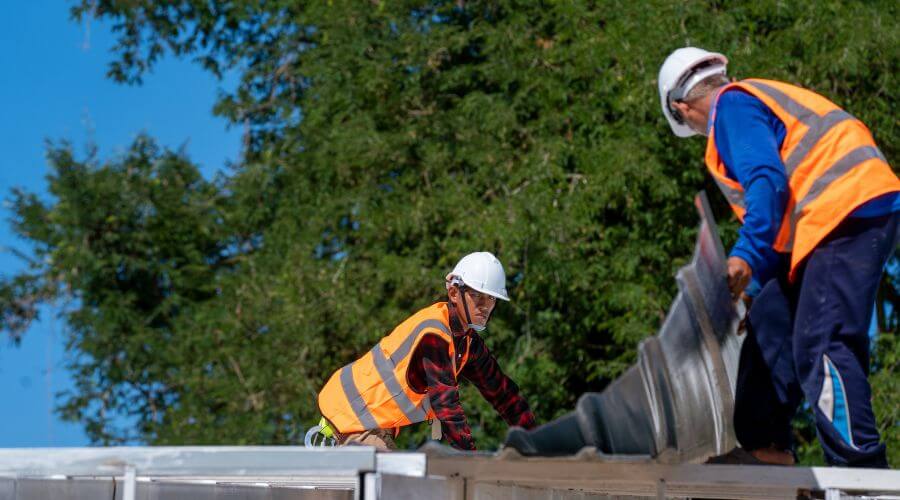 Expert Emergency Roof Repairs services in Hestand, KY